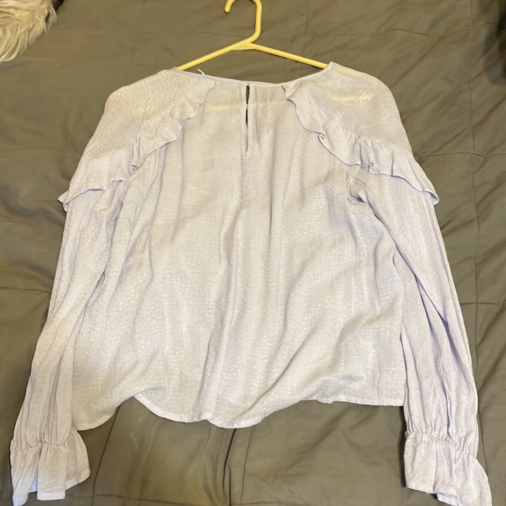 Light blue blouse. - Picture 5 of 5